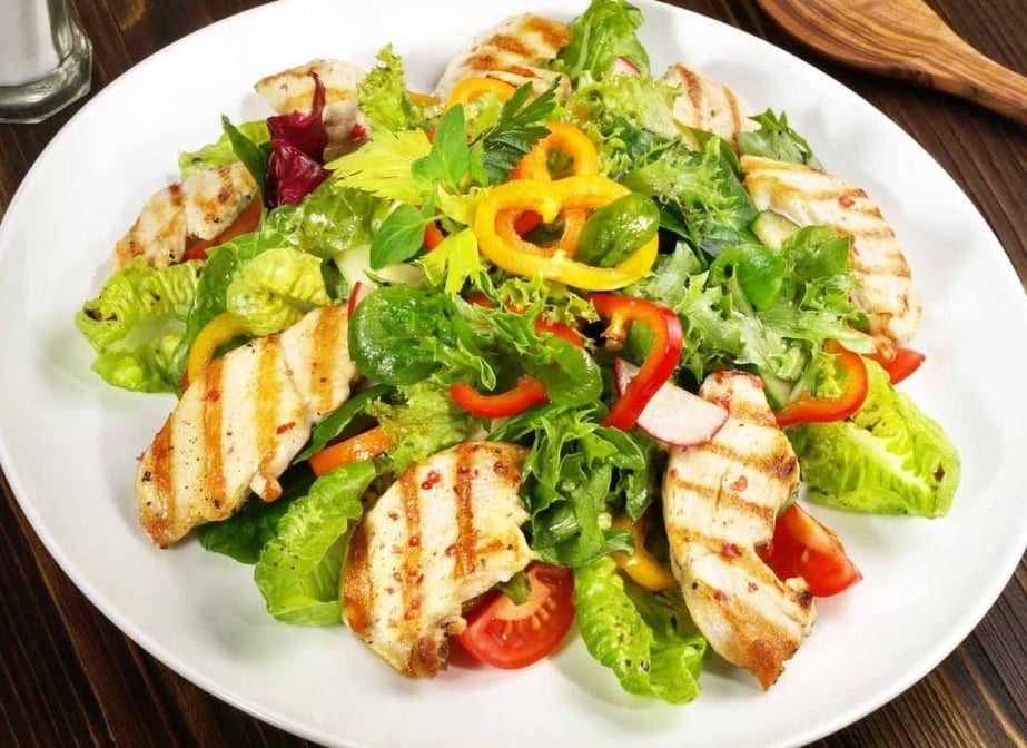 Cesar salad with chicken.