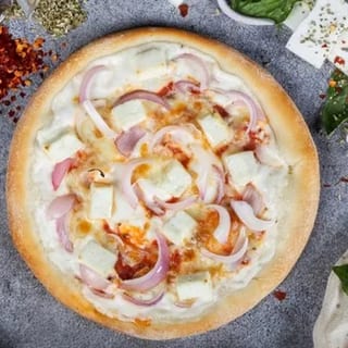 Pizza Bombay - spinach paneer cheese & onions (spicy)